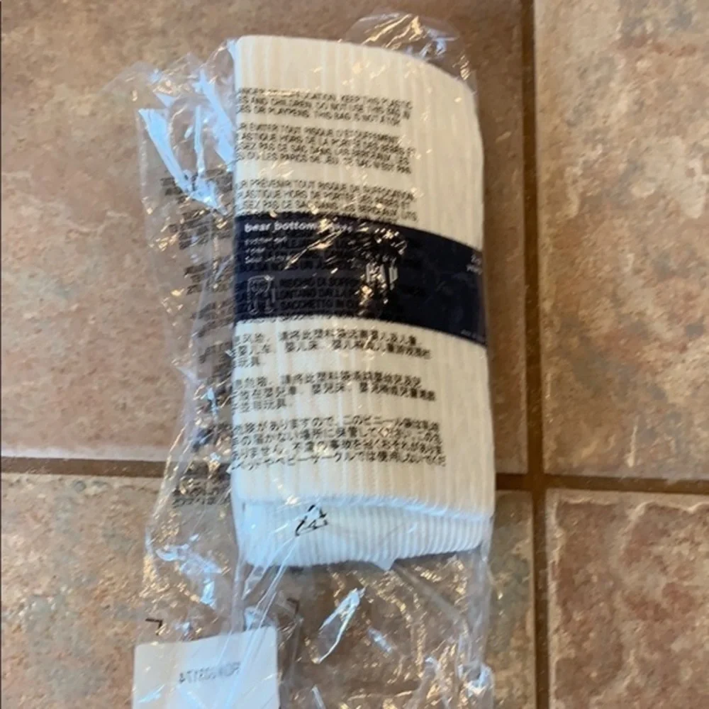 Free w purchase Baby Gap bear bottom thick warm tights
